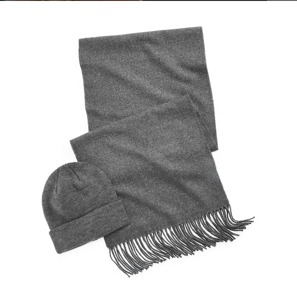 New! Men's Gray Beanie and Fringed Scarf Set
